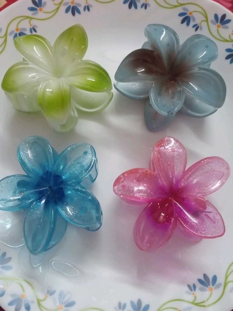 Set of 4 Flower Hair Clips