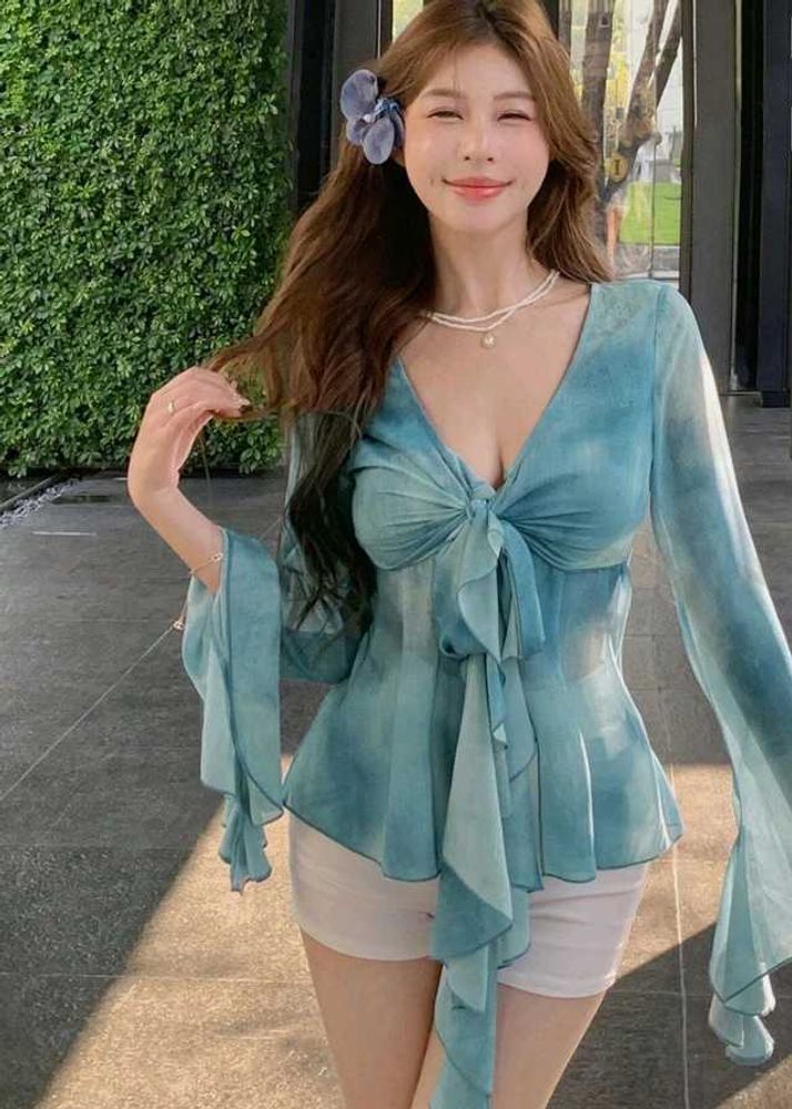 Chic Blue Tie-Dye Bell Sleeve Top