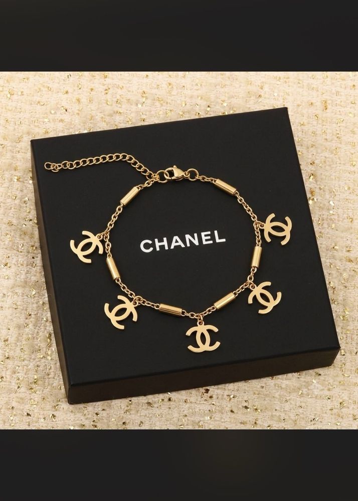 Elegant CC Charm Bracelet