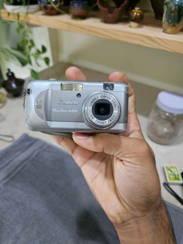 Canon PowerShot A420 Digital Camera