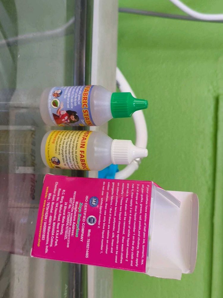 Instant Fabric Stain Remover Bottles