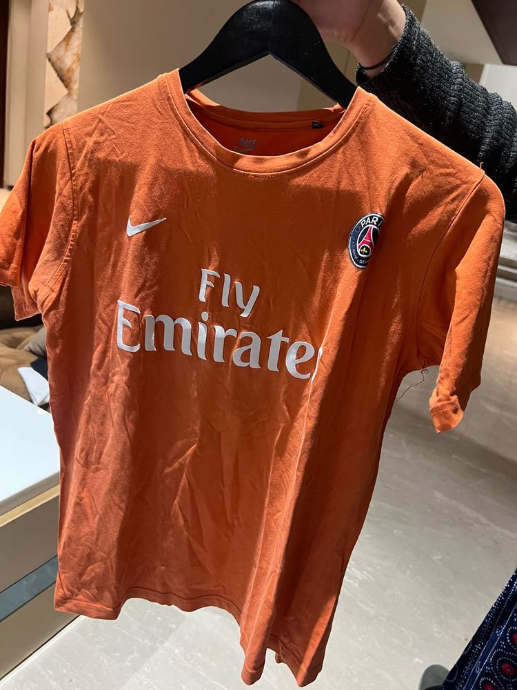 Paris Saint-Germain "Fly Emirates" Jersey
