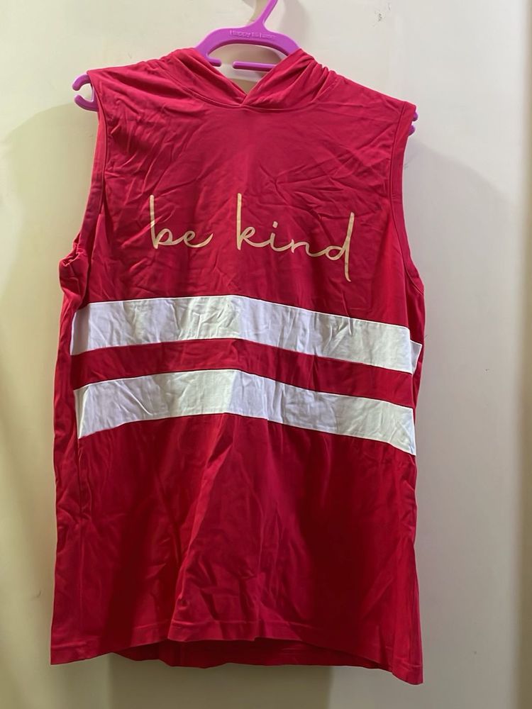 Red Sleeveless Hoodie Top
