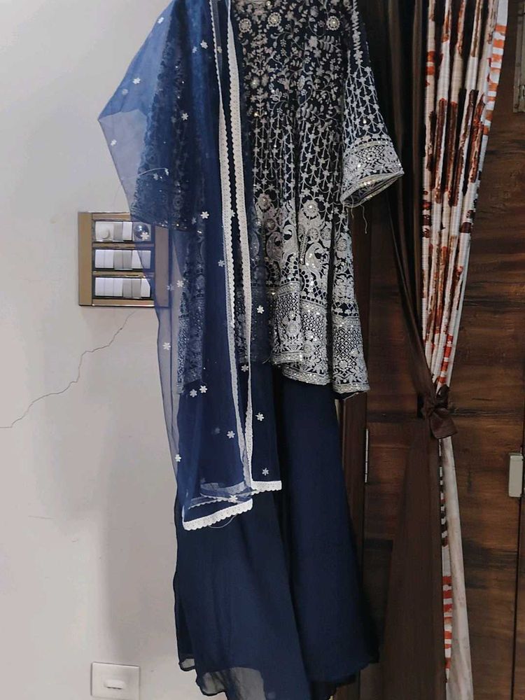 Elegant Navy Blue   Set with skirt and