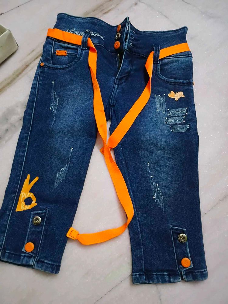 Stylish Blue Denim Capris with Orange Accents