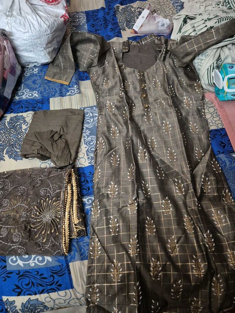 Elegant Grey Kurta Set with Dupatta