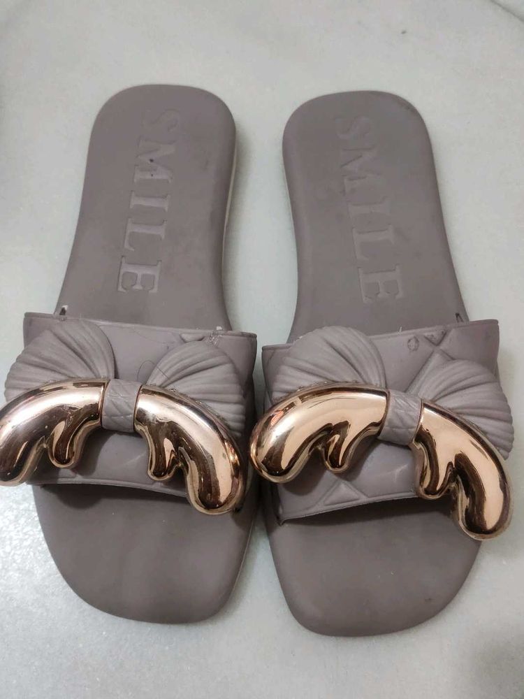 Cute Bow Slides