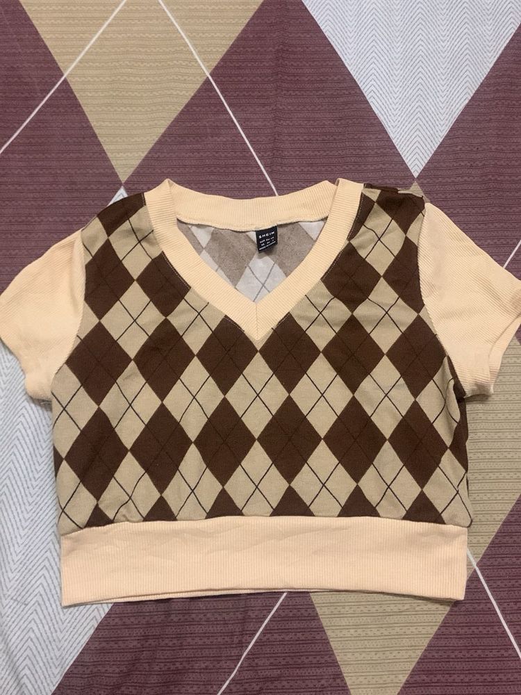 Argyle Pattern Cropped Sweater Vest