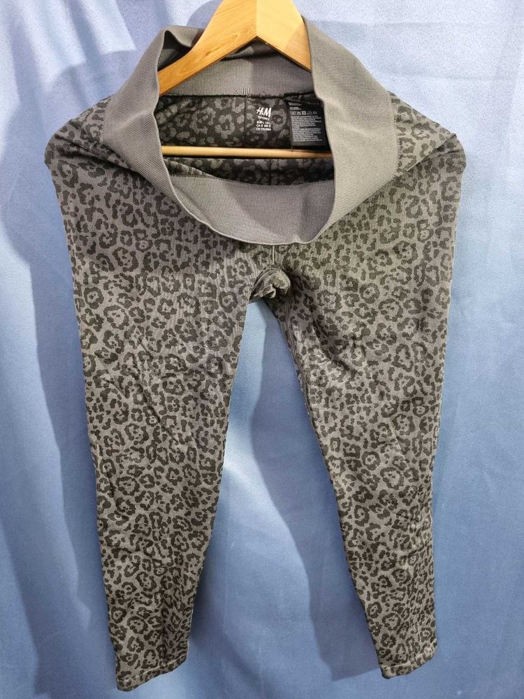 H&amp;M Leopard Print Maternity Pants