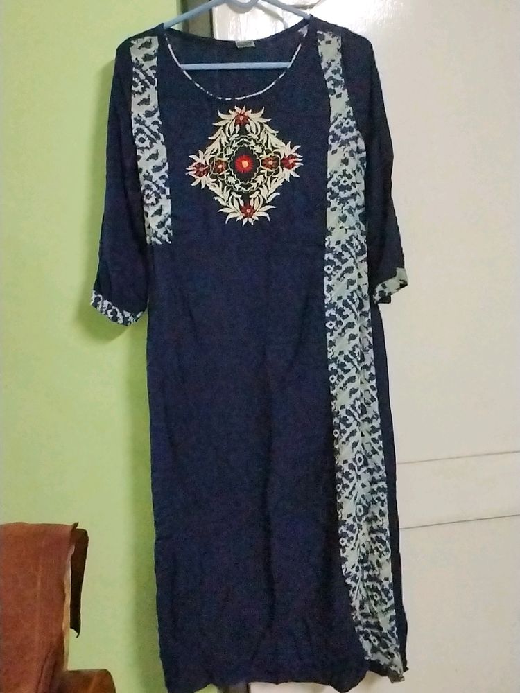 Blue Embroidered Kurti For Sale