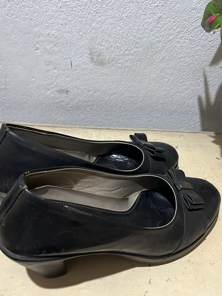 Black Heels Sreeleathers
