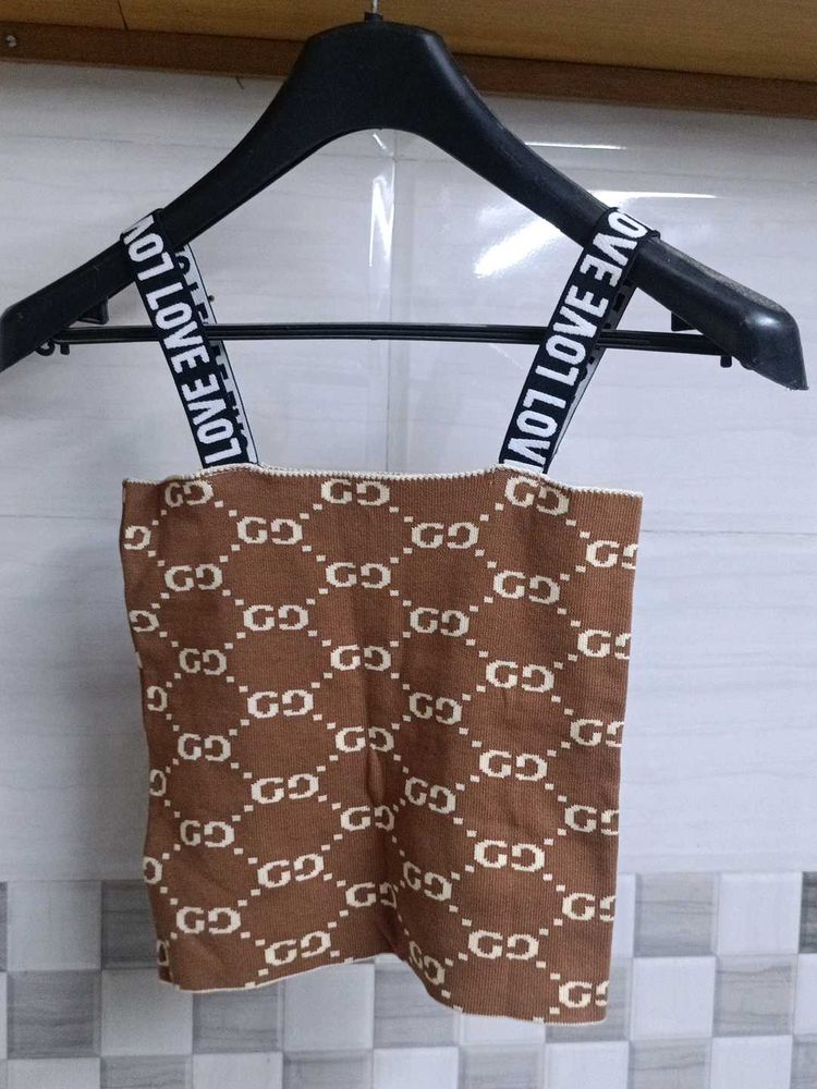 Stylish Logo Print Crop Top