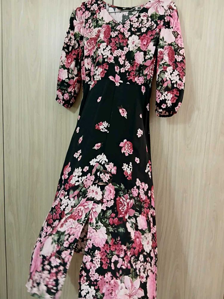 Floral Print Maxi Dress with Slit(NEW)