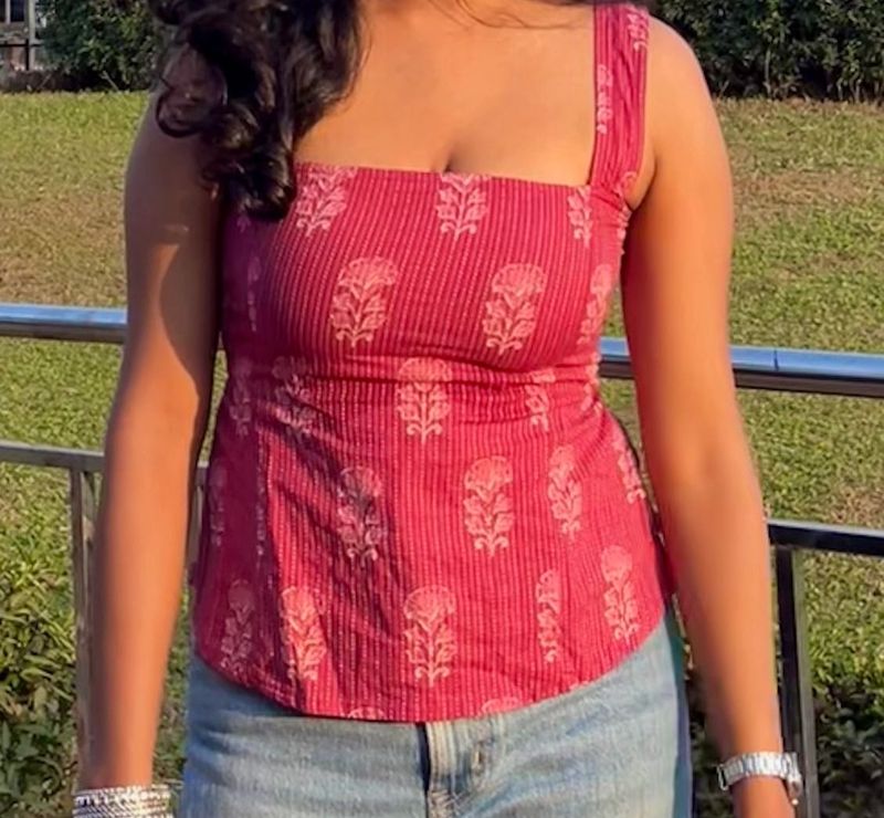 Backless Printed Sleeveless Top