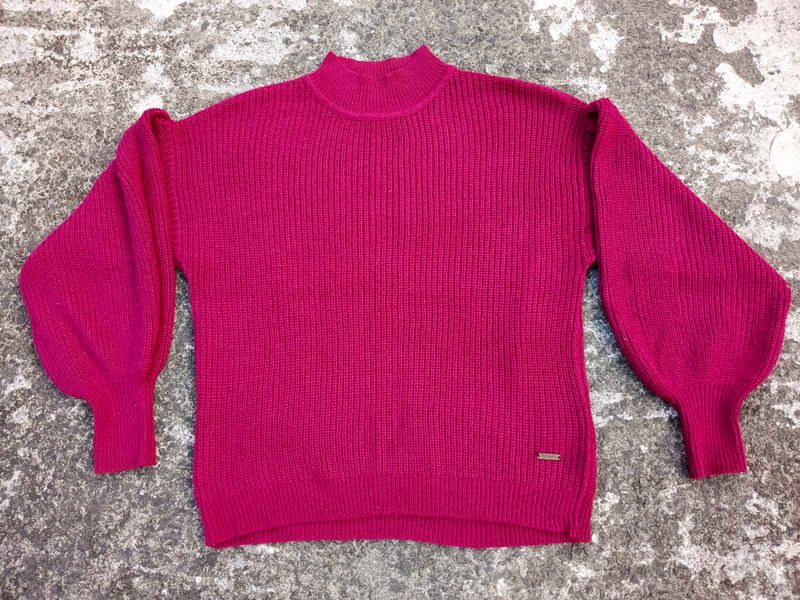 Chic Magenta Balloon Sleeve Sweater