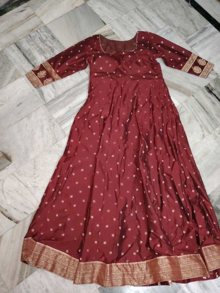 Combo of Maroon Gown with Golden Border