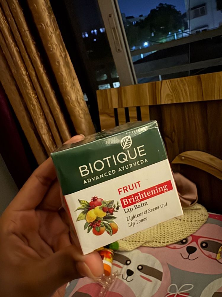 Biotique Fruit Brightening Lip Balm