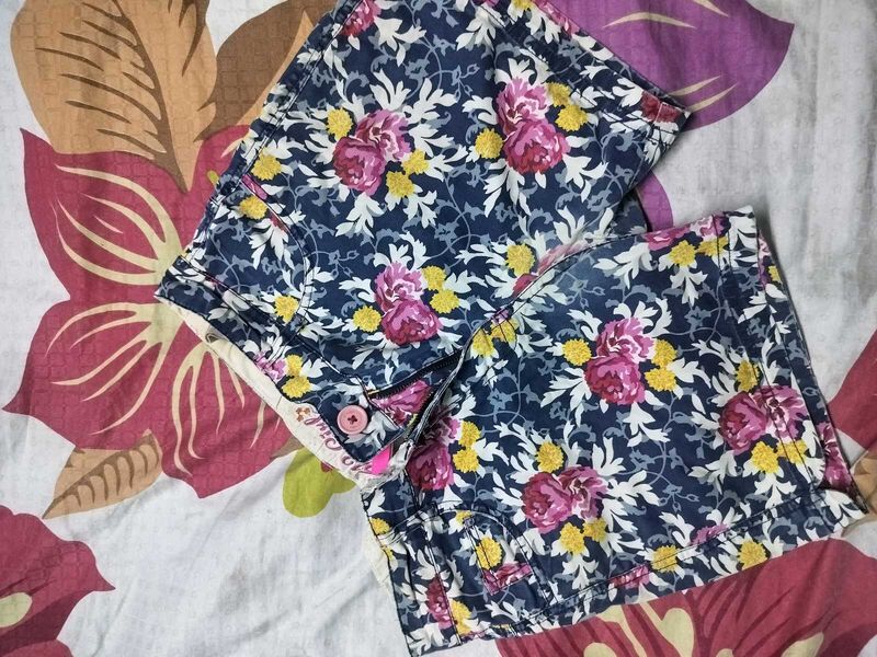 Floral Print Denim Shorts