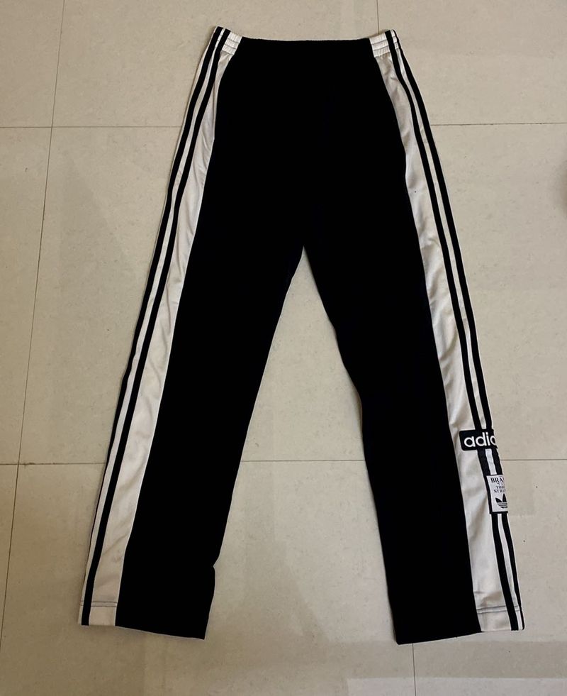 Authentic Adi Break track pants ✨