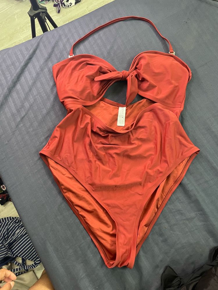 Chic One-Piece Swimsuit