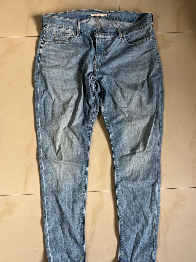 Levi's Light Wash Jeans