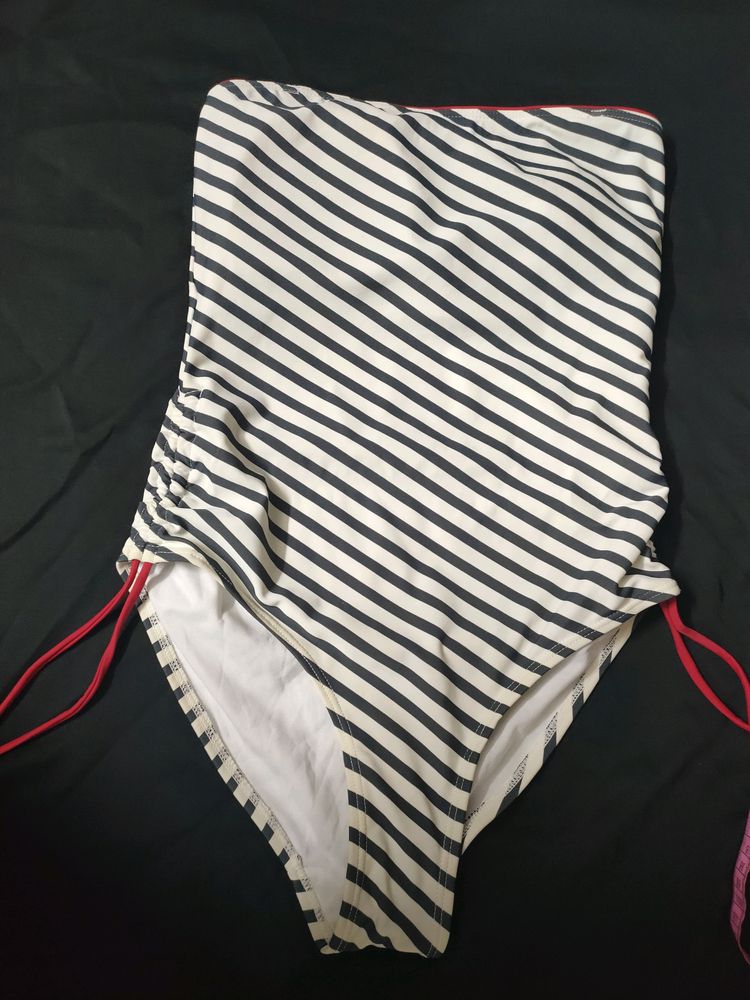 Strapless Swimwear
