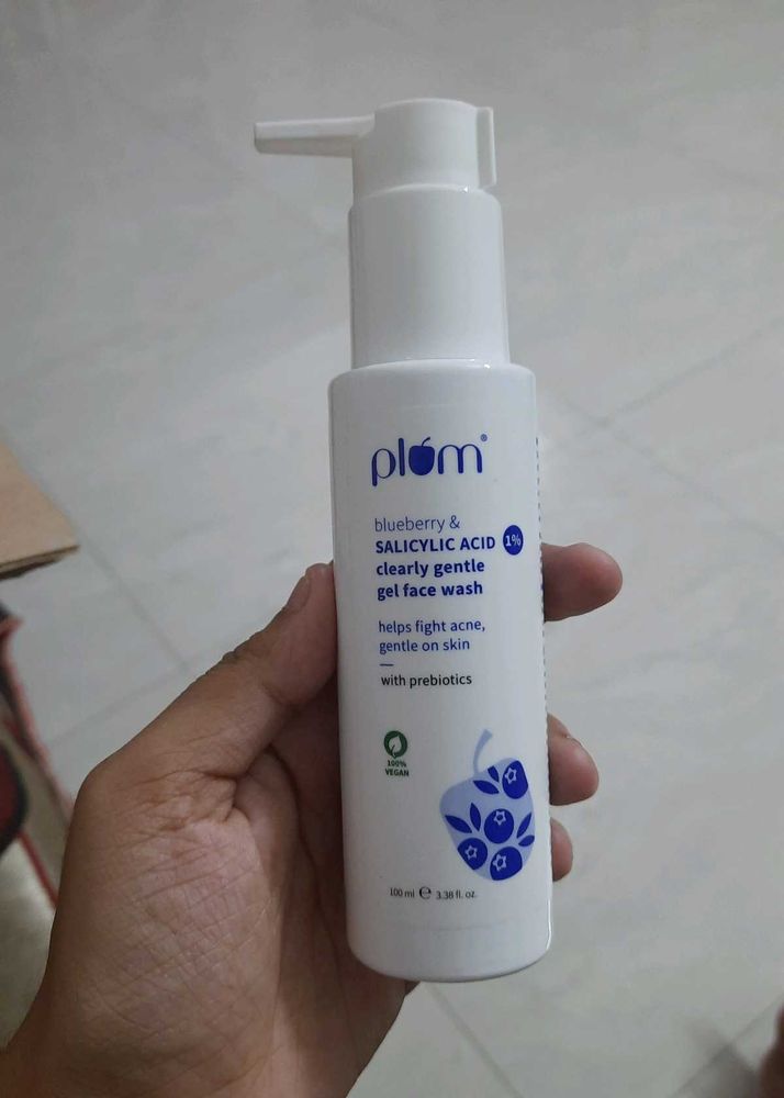 Plum Blueberry &amp; Salicylic Acid Face Wash