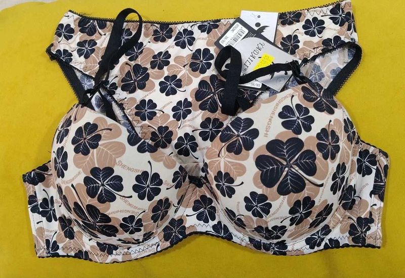 312 -- uplift Clover Print Bra &amp; Panty Set