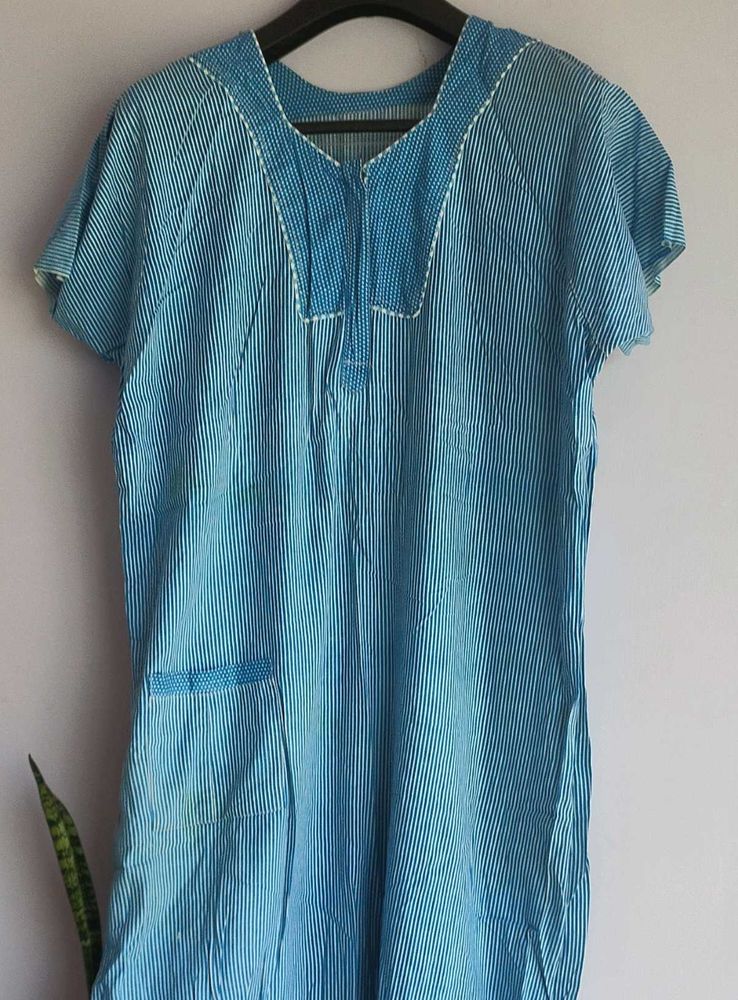 Blue zipper nighty