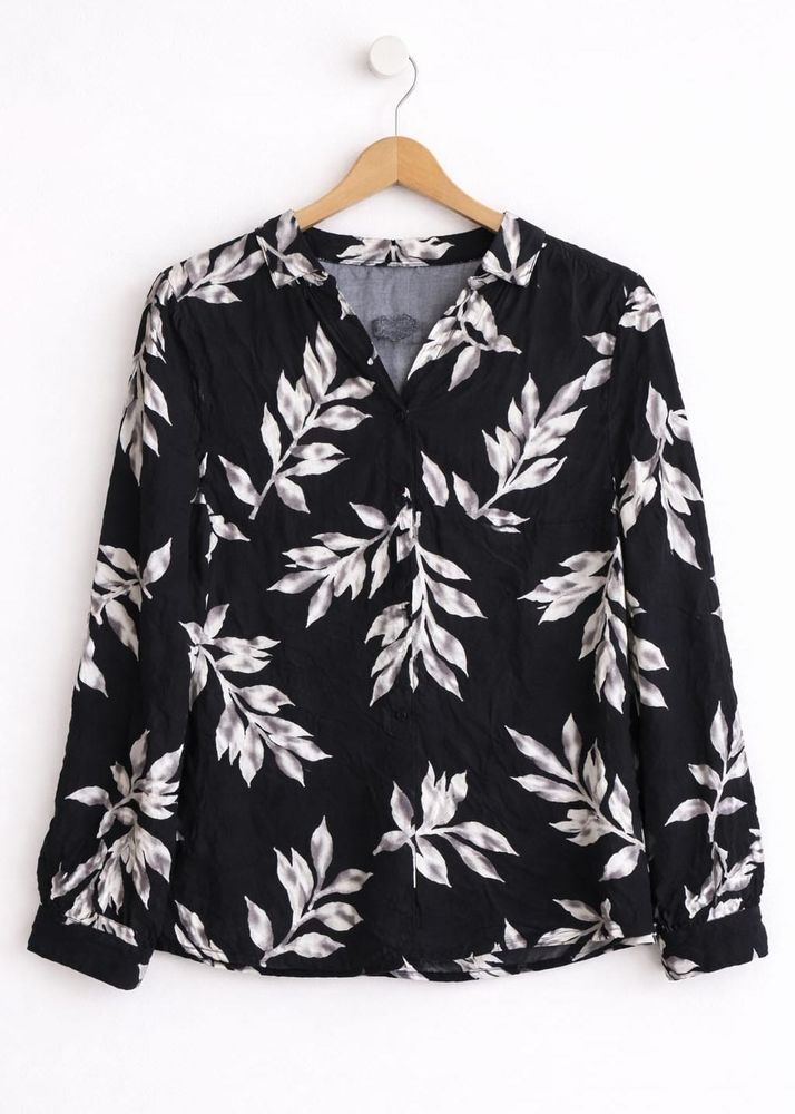 Stylish Black Floral Print Blouse