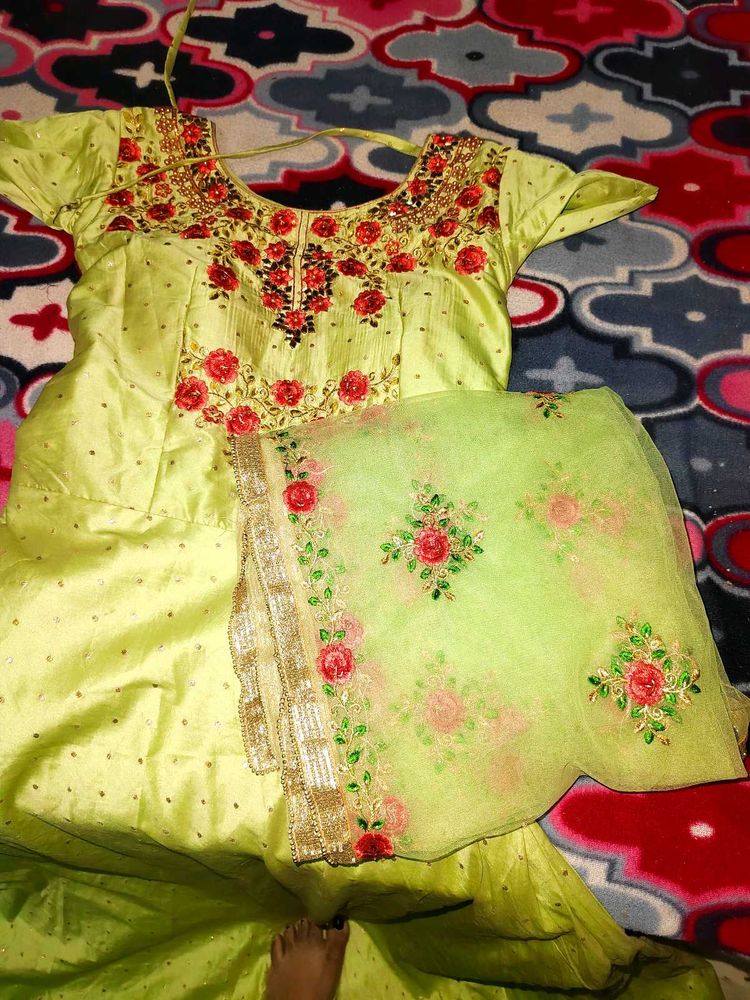 partywear gown