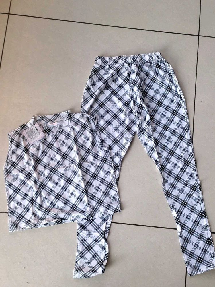 LILPICKS BARNDCute Plaid Pajama Set
