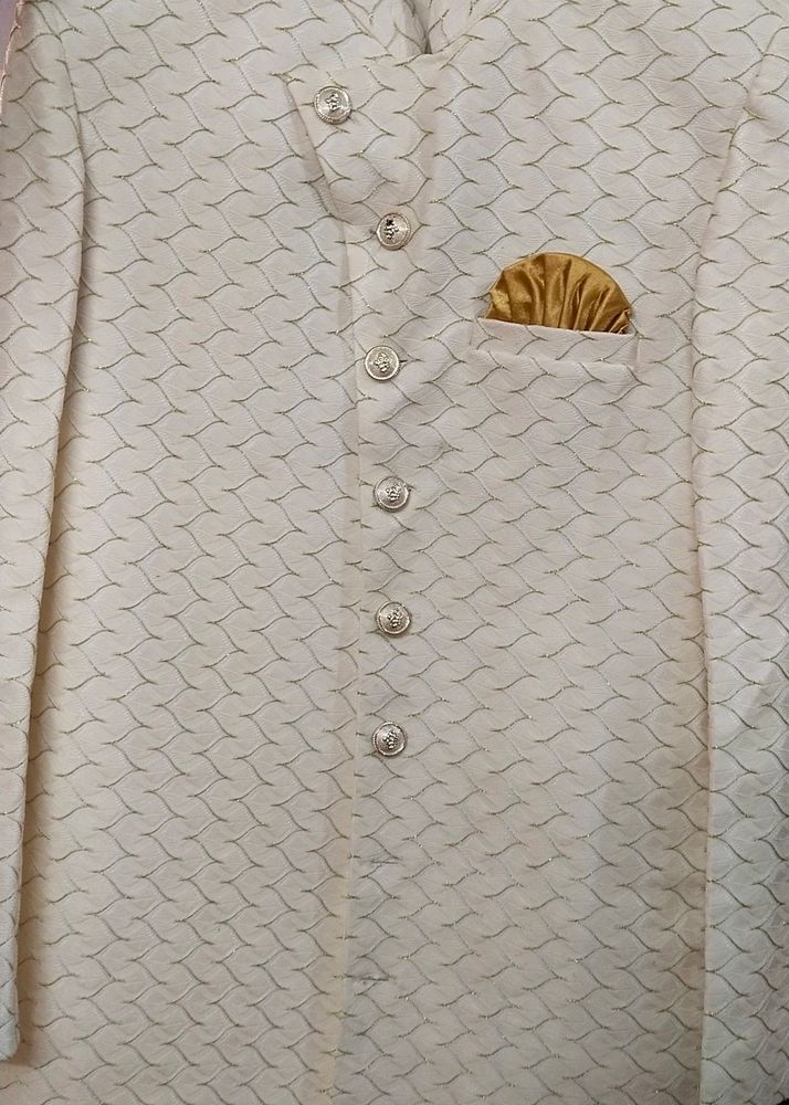 Mens Sherwani Suit At New Condition