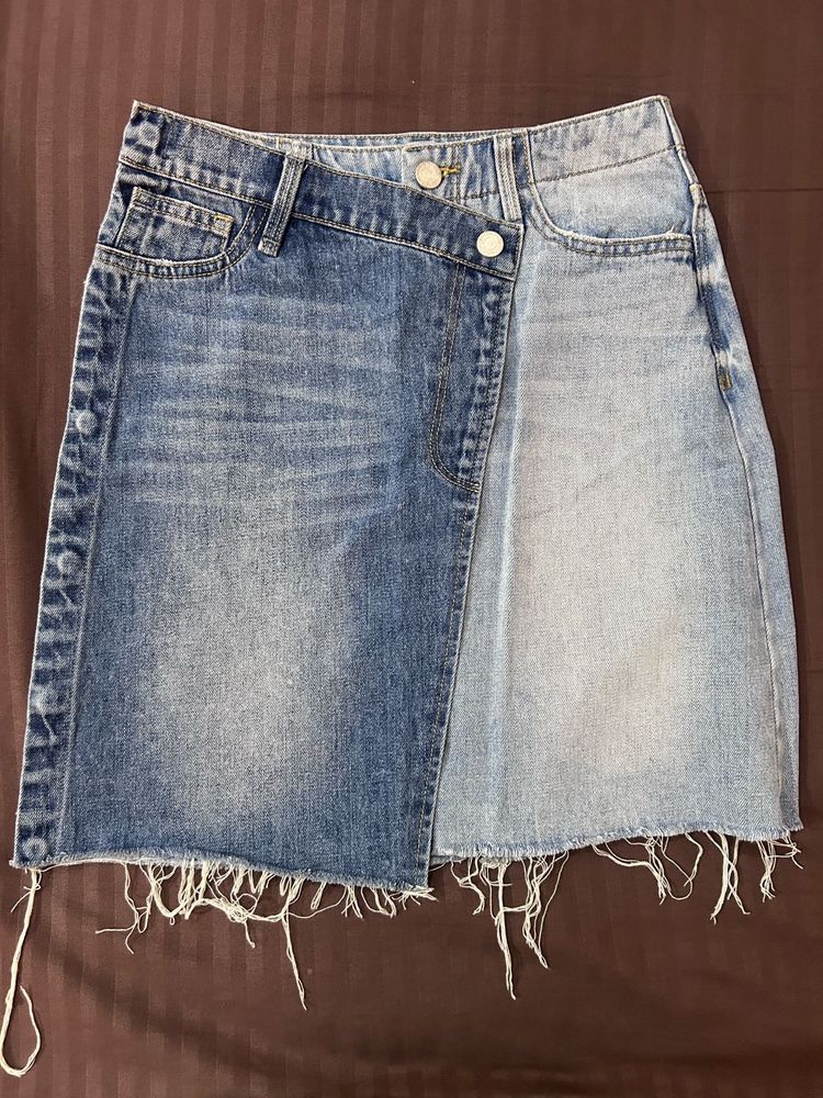 Two toned Denim skirt