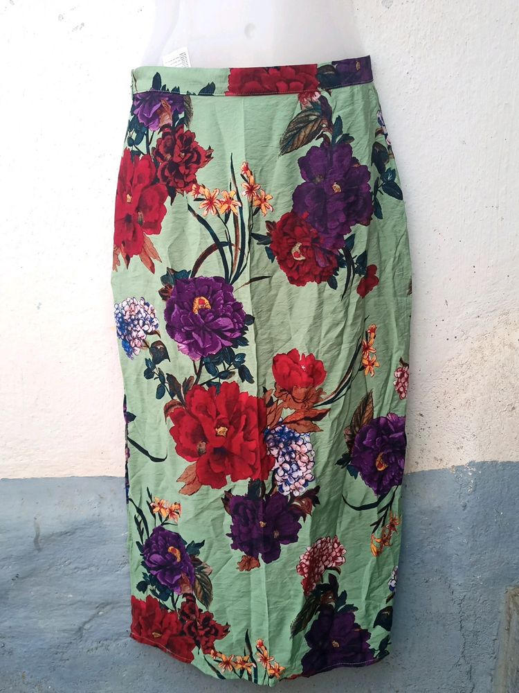 💚H &amp; M Women Skirt Size Of S 💚