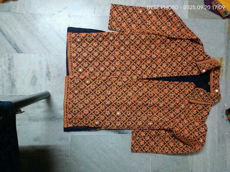 Embroidered Kurta Set with Mirror Work