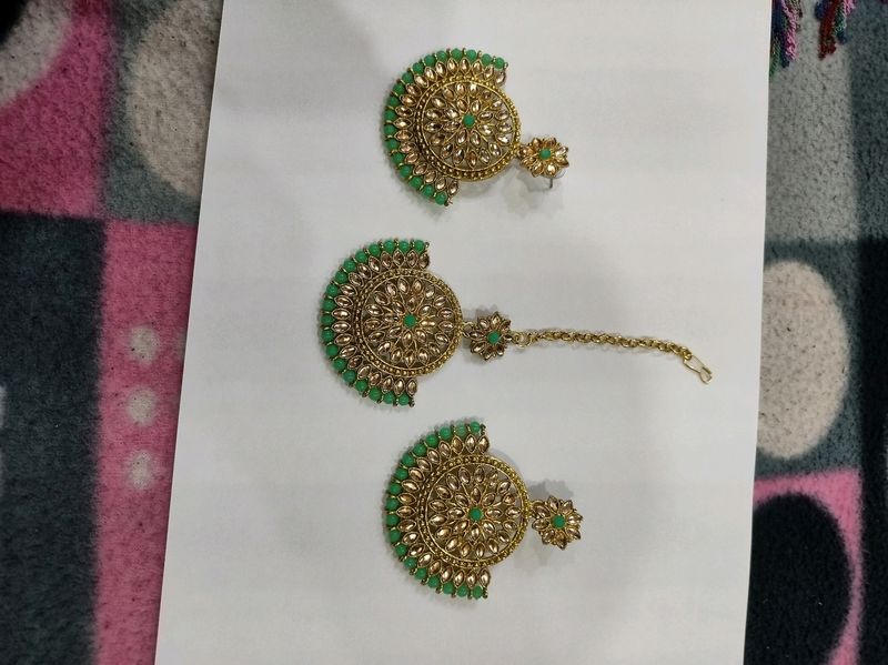 Earrings With Maanteeka
