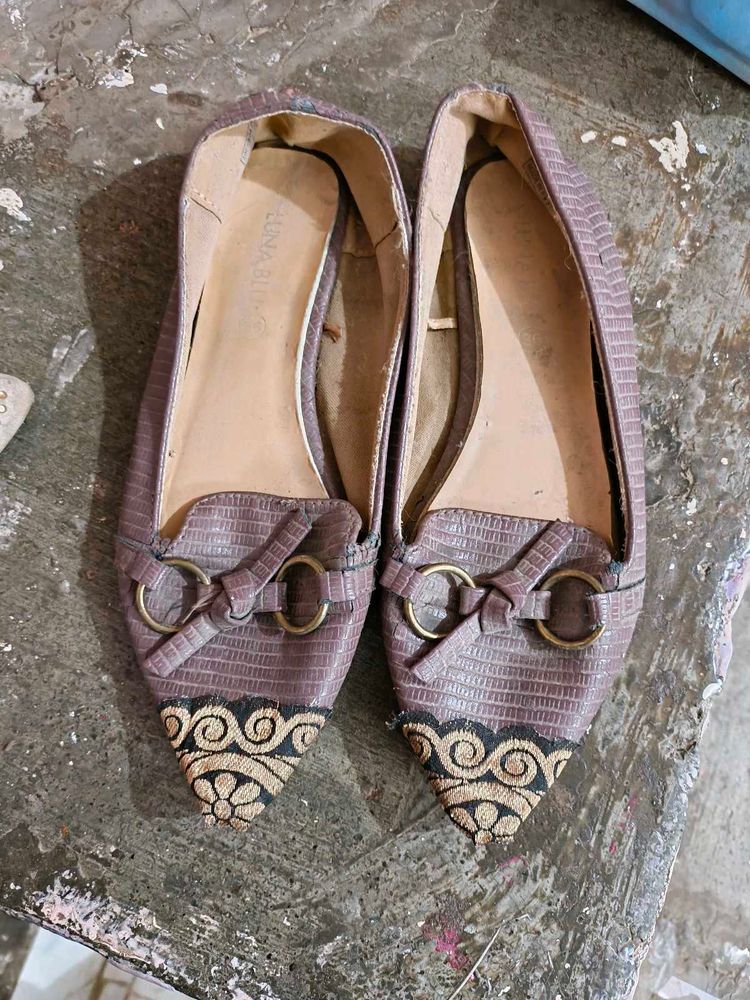 Luna Blu Elegant Ballet Flats