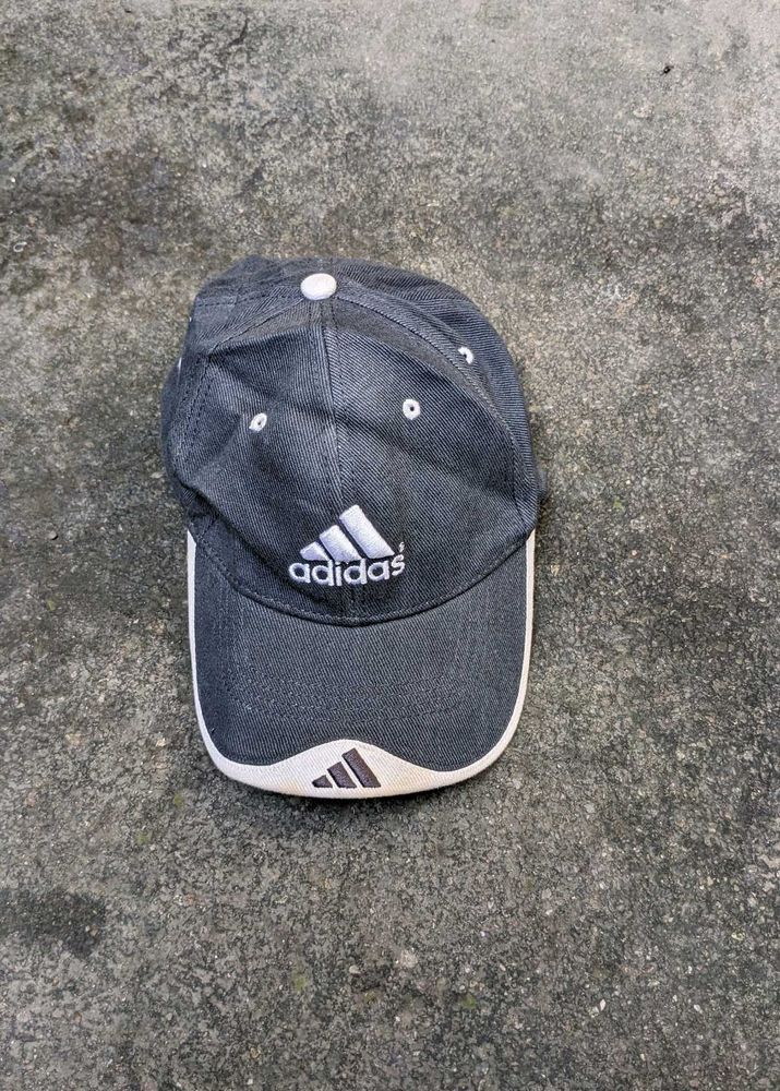 Adidas Baseball Cap 🧢