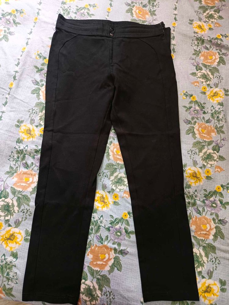 Women's Black Jeegins Pants