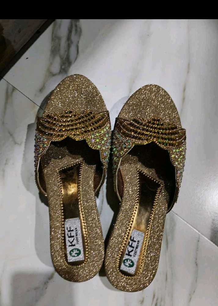 Sparkling Gold Embellished Heels combo