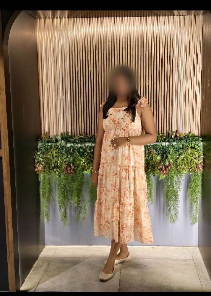 Floral Print Tiered Midi Dress