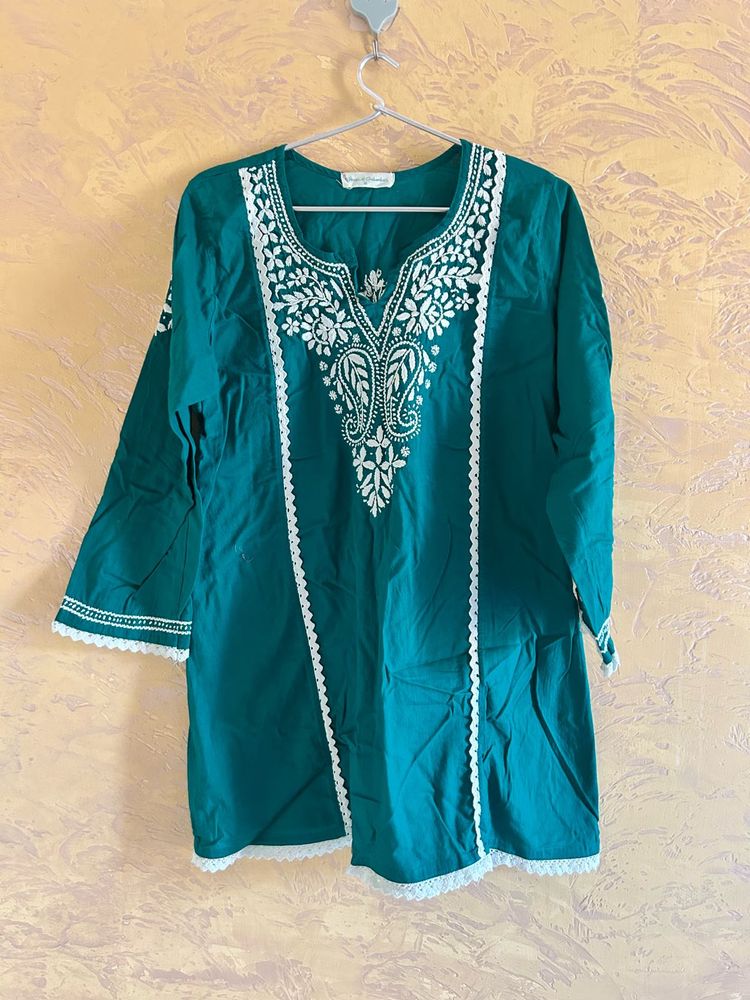 Elegant Green Embroidered Kurta Set