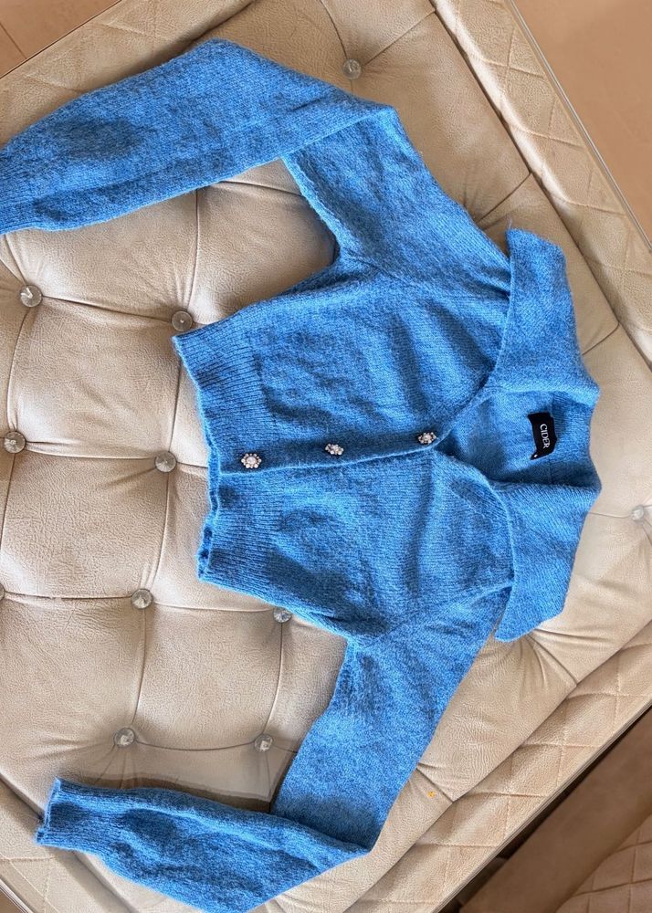 WINTER WEAR Chic Blue Cropped Cardigan