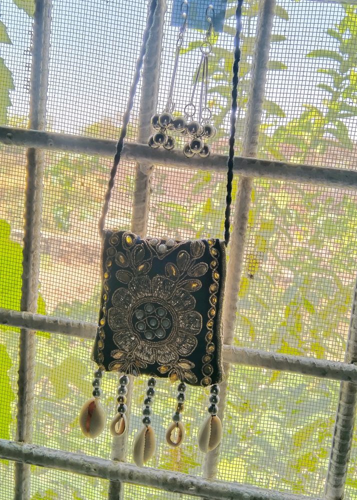 Neckpiece And Earrings.
