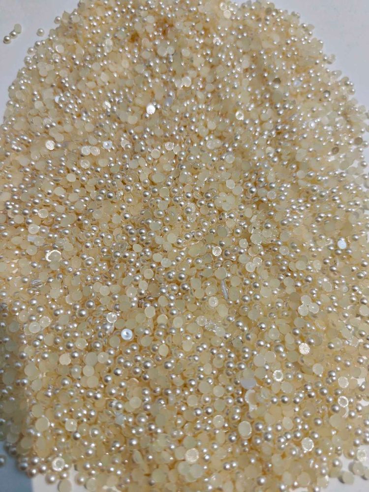 Pearl Rhinestone Embellishmentsits 400 gram