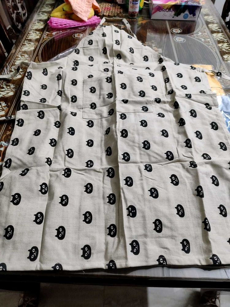 NEW UNUSED Cotton Kitchen Apron with Pocket