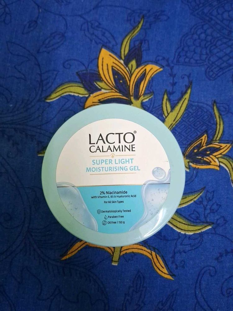 Lacto Calamine Super Light Moisturising Gel
