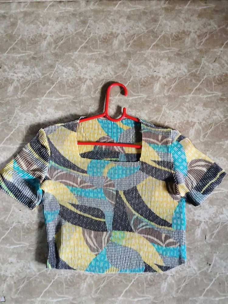 Pleated Abstract Print  crop Top