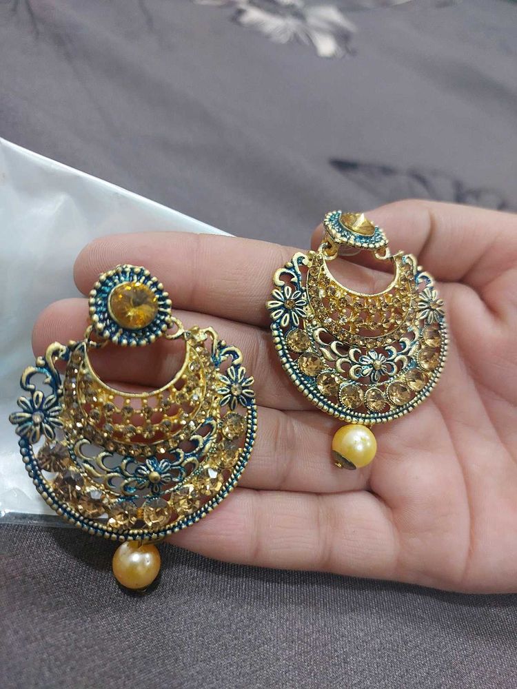 Elegant Gold &amp; Blue Chandbali Earrings